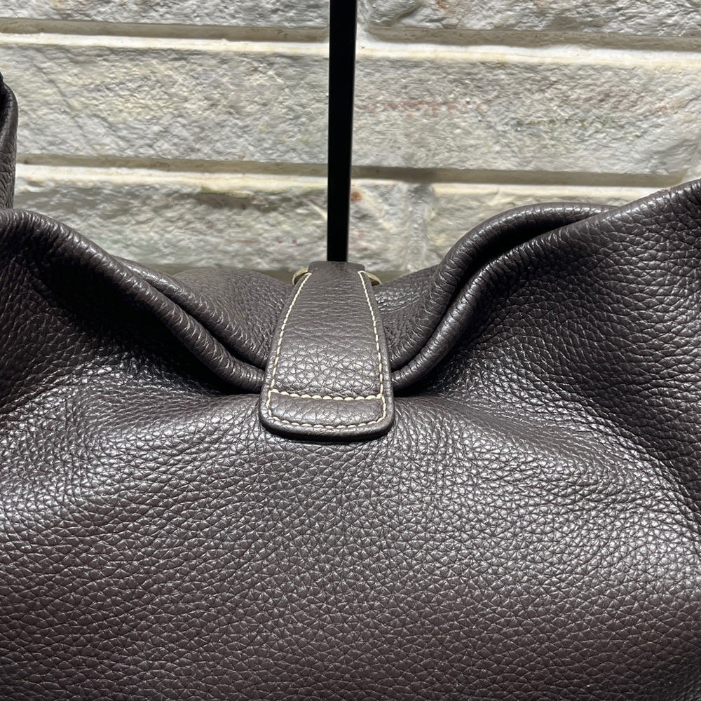 Dooney & Bourke Belvedere Logo Lock shoulder bag in black pebbled leather. W/COA - Picture 8 of 14